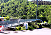 Brückengeländer am Radweg
